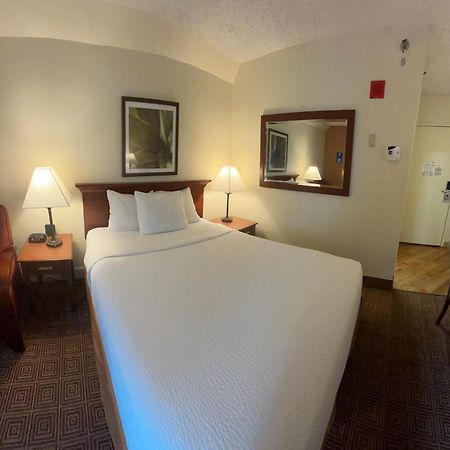 La Quinta By Wyndham Stamford / New York City Εξωτερικό φωτογραφία