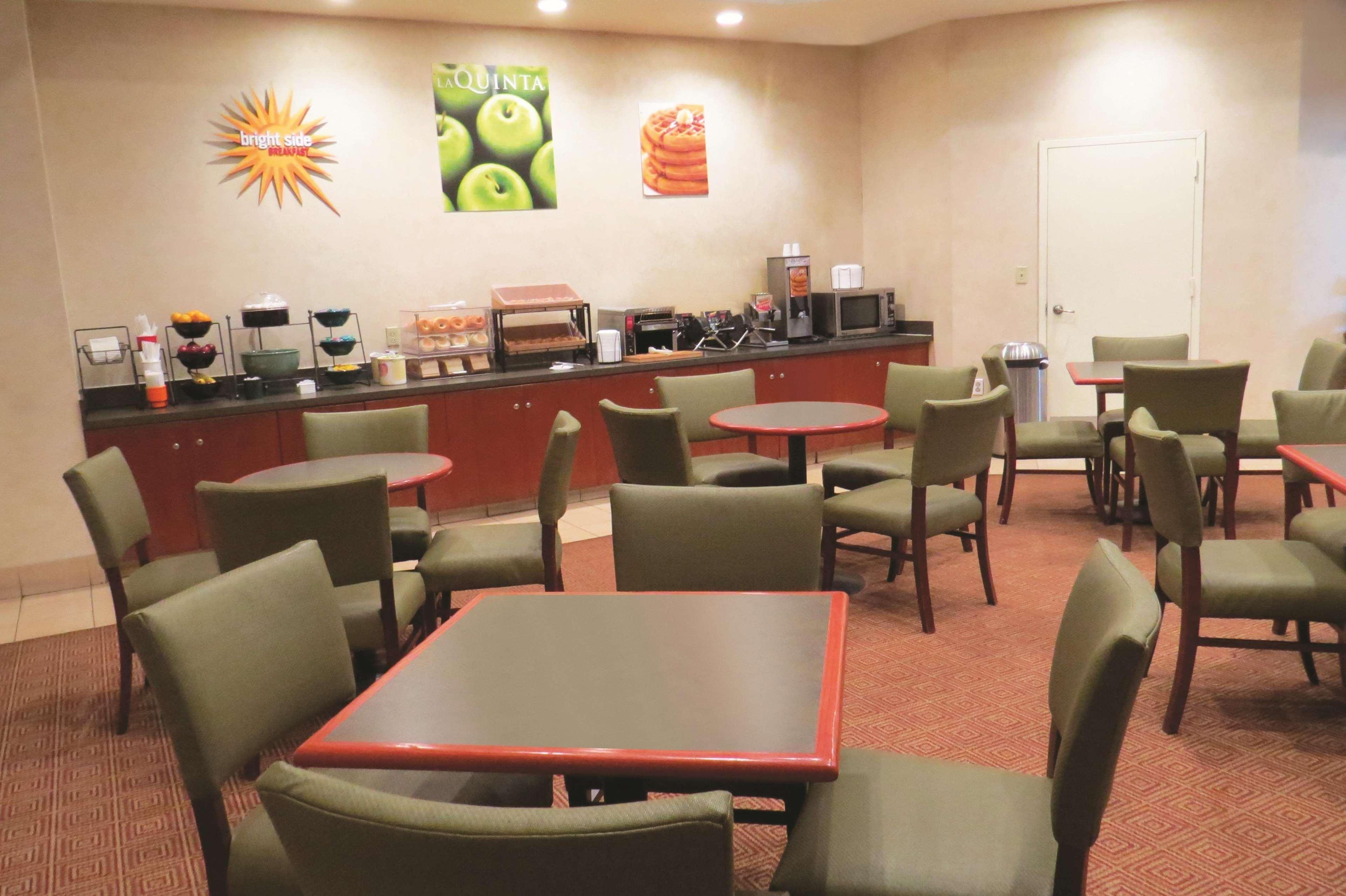 La Quinta By Wyndham Stamford / New York City Εξωτερικό φωτογραφία