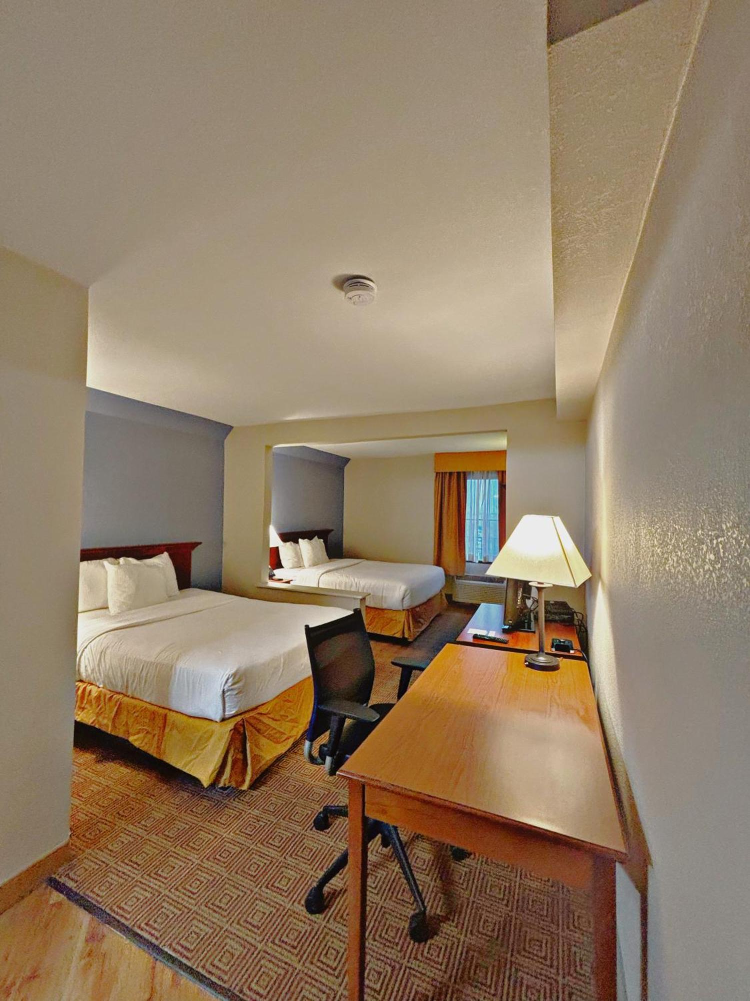 La Quinta By Wyndham Stamford / New York City Εξωτερικό φωτογραφία